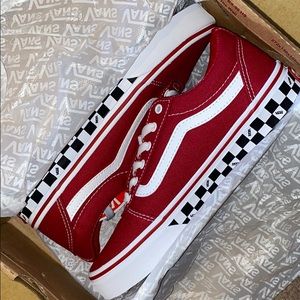 Checkered Sidewall Old School Vans ❤️🖤